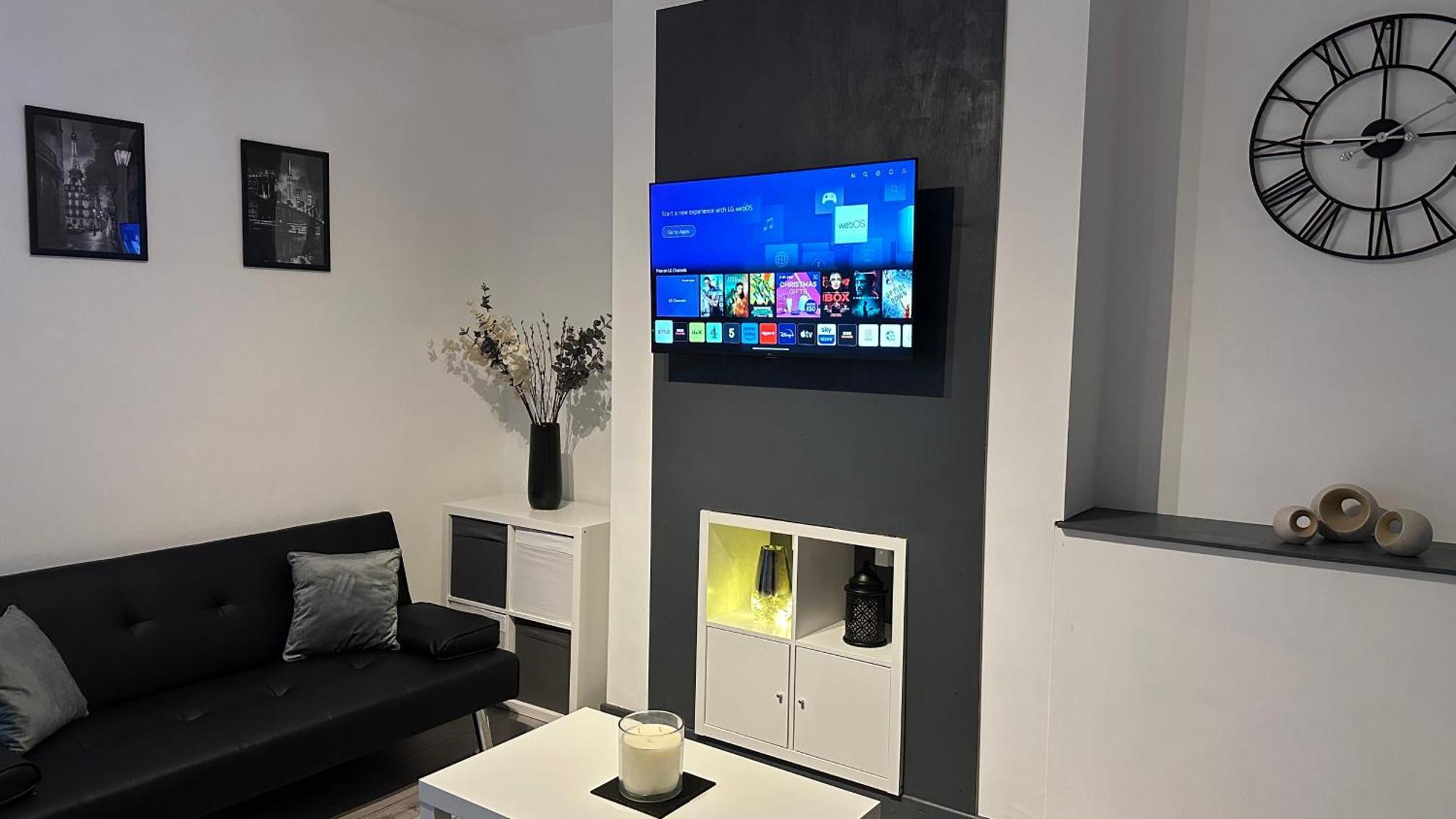 Modern 2 Bed Near Turf Moor Football Stadium, Parks, Canal And Lake Burnley Luaran gambar